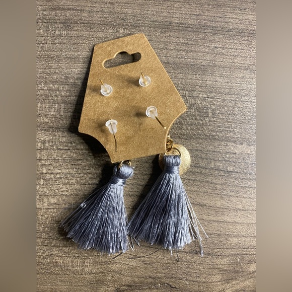 Tassel Decor Earrings with Studs - Picture 2 of 2